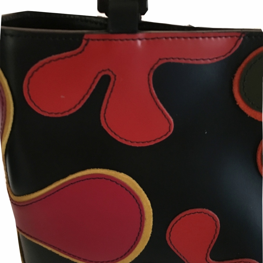 NWT - Floral handbag with black patent leather han - Picture 2 of 8